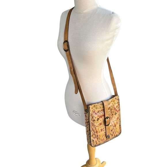 Patricia Nash Venezia Confetti Floral Printed Leather Crossbody Purse 9”x10” GUC - Picture 6 of 16